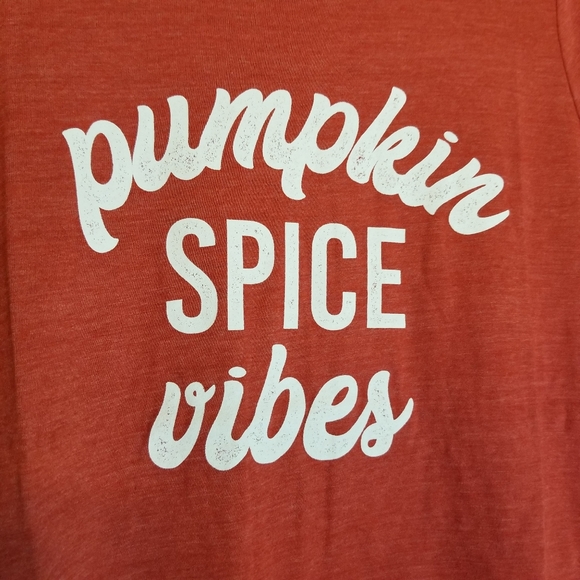Torrid Pumpkin Spice Vibes Graphic Tee Shirt New - Picture 2 of 8